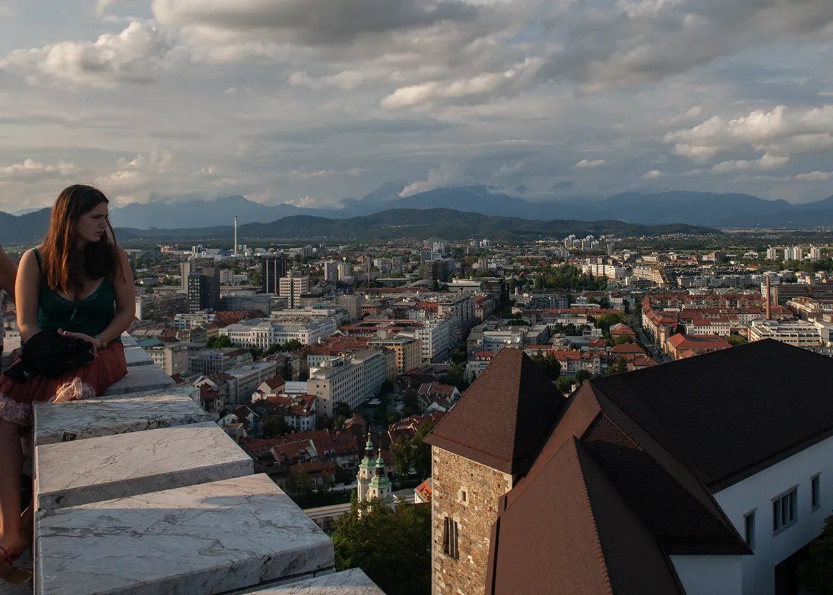 Pogled naprej